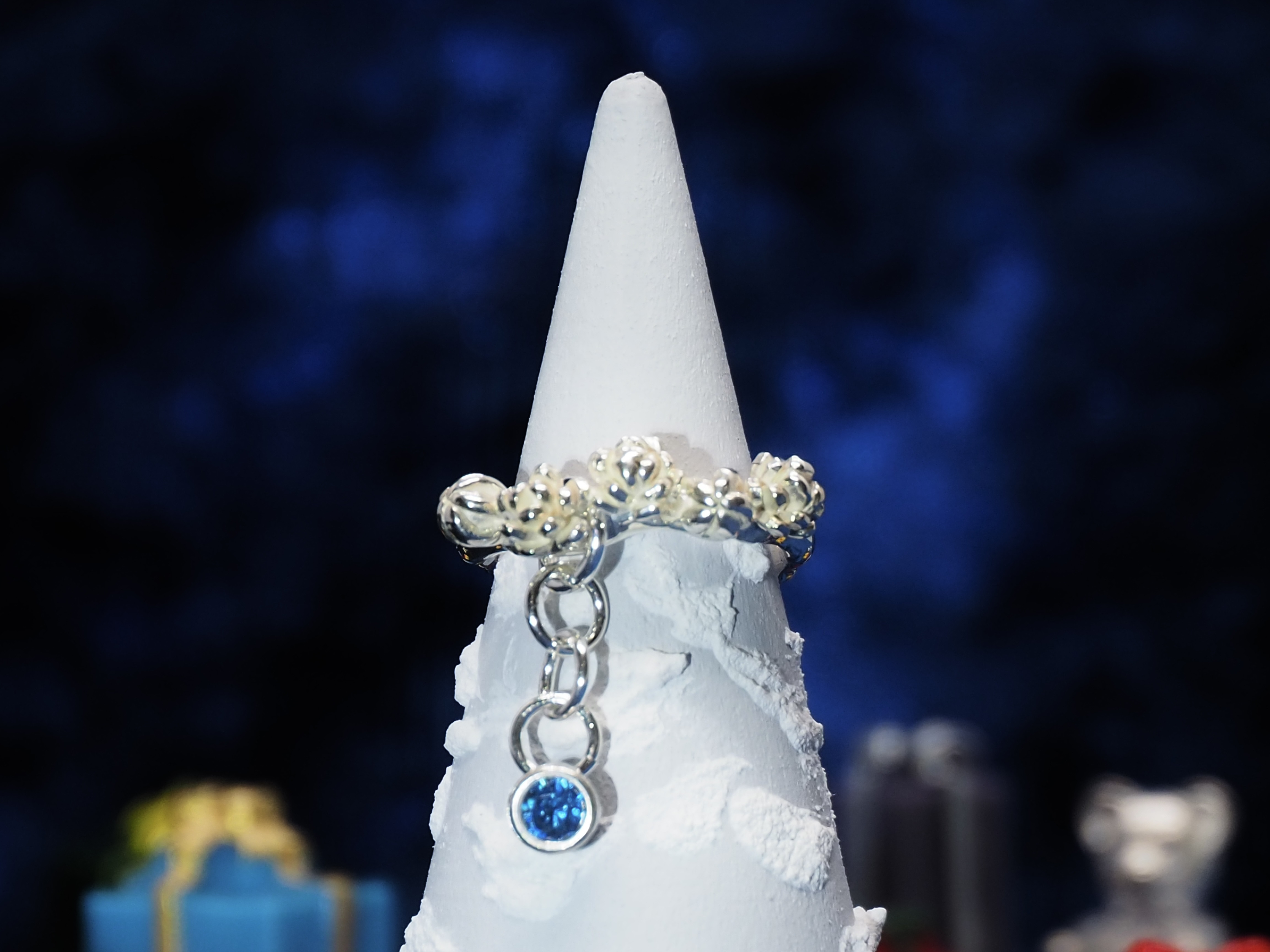 かすみ草のイヤーカフ(大)(片耳用)Silver925 ※キュービックジルコニアの色変更可