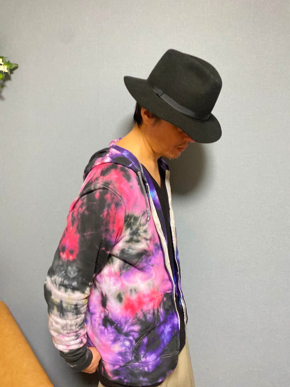 タイダイ染め　フーディ　ジップアップ　パーカー ブラック×カラフル　XLサイズ HD23-05