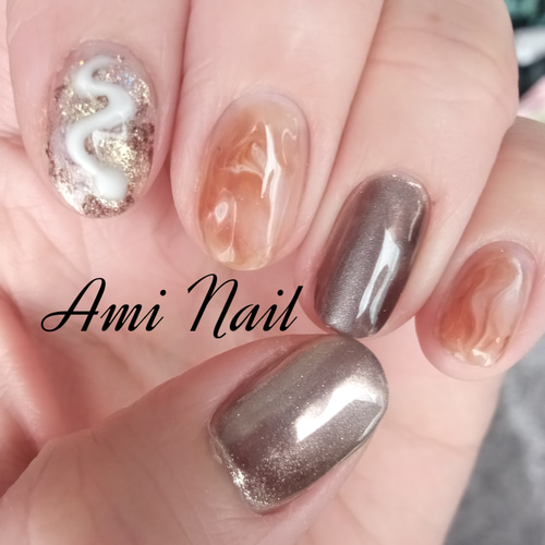 ヘビ年 ニュアンス マグネットネイル ネイルチップ（つけ爪） あみNail