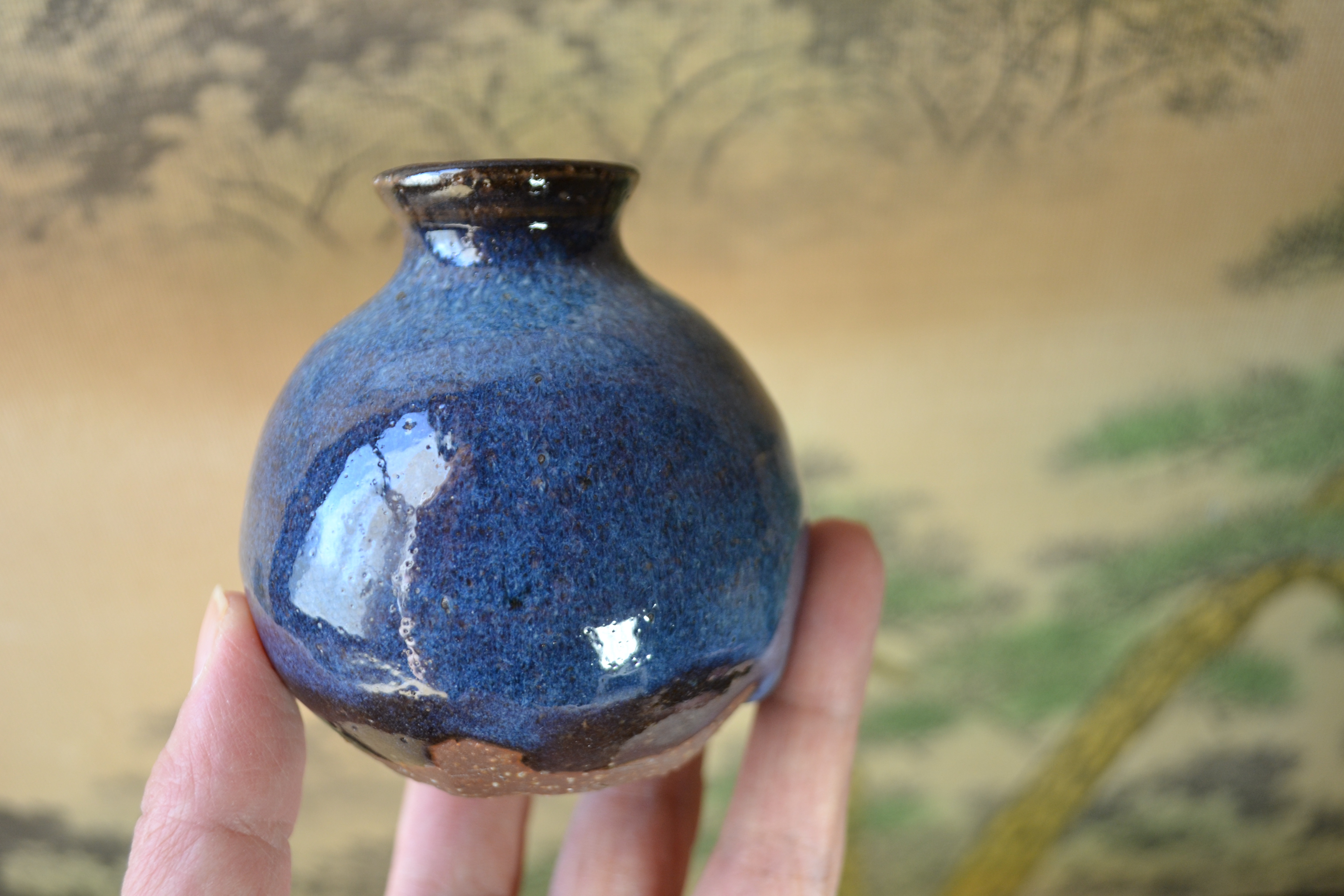 陶器製 ピンクと青の花瓶