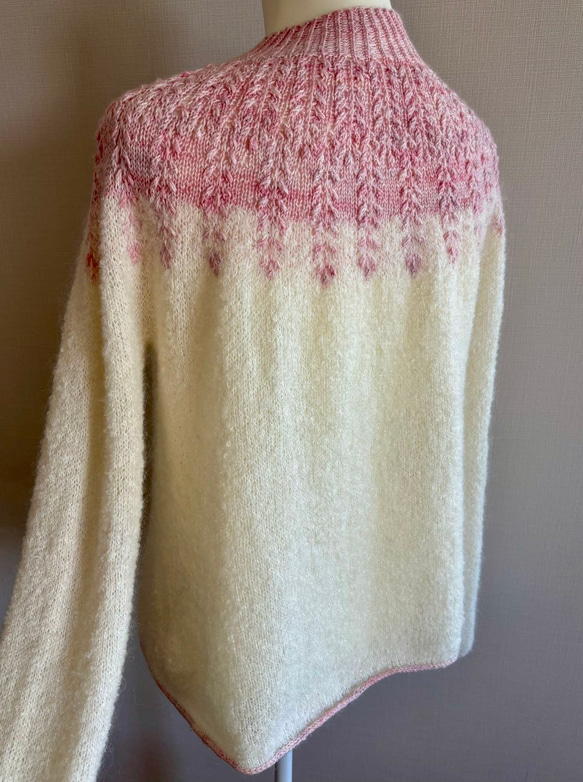 手編み 花柄ツートンセーター (ピンク&クリーム) 7枚目の画像