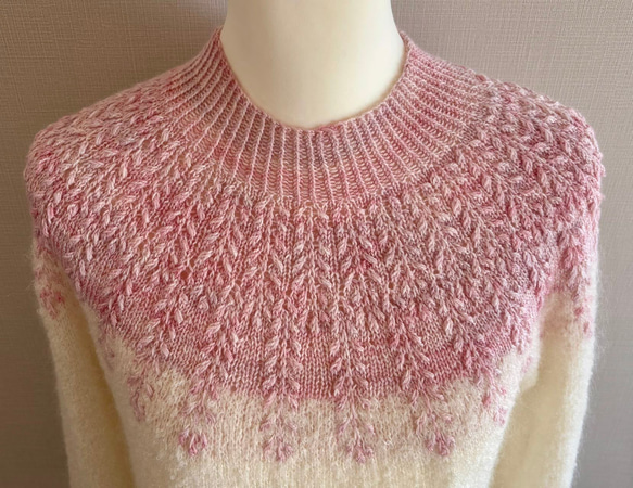 手編み 花柄ツートンセーター (ピンク&クリーム) 3枚目の画像