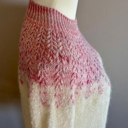 手編み 花柄ツートンセーター (ピンク&クリーム) 4枚目の画像