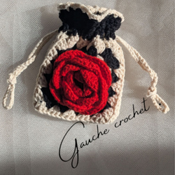 バラのかぎ編みポーチ 1 / コットン ハンドメイド かぎ針編み フラワー