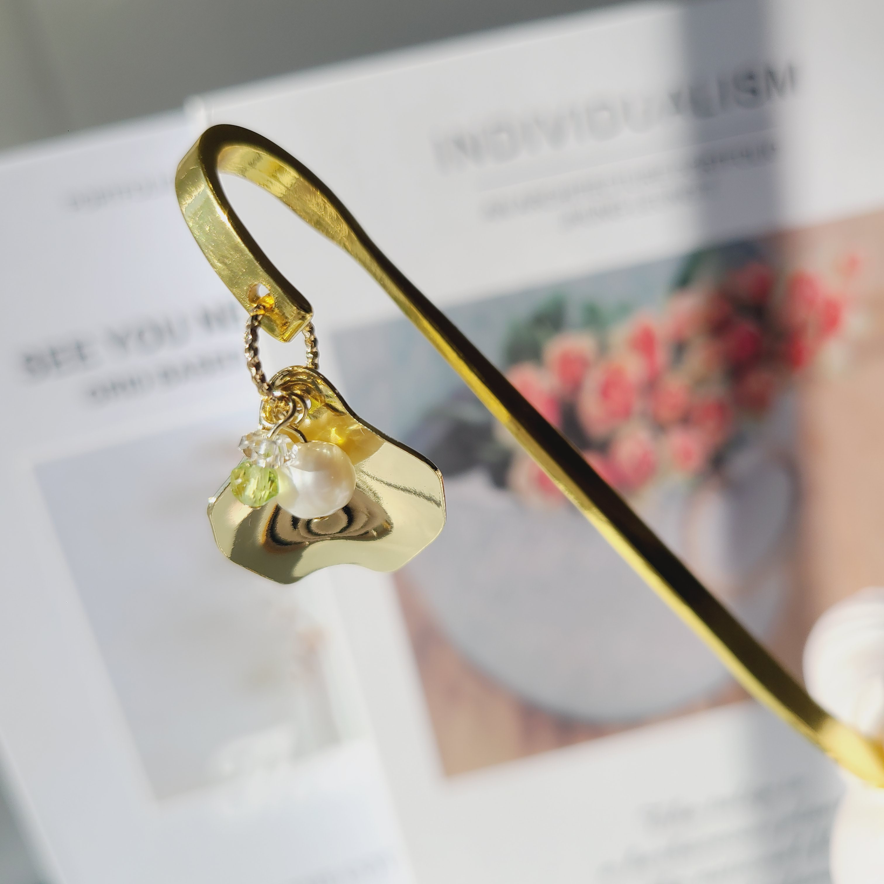 ハンドメイド ブックマーカー しおり «No.410» マーブルハート パール