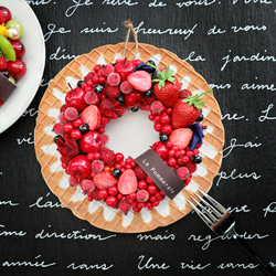 【ハンドメイド】くまとフルーツのリース ハンドメイド】くまとフルーツのリース