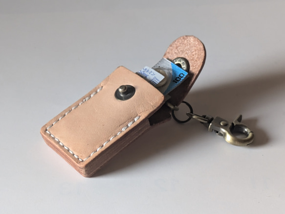 □ 携帯用お薬入れ：生成□約W31xD15xH51（革部分）・95 その他ケース