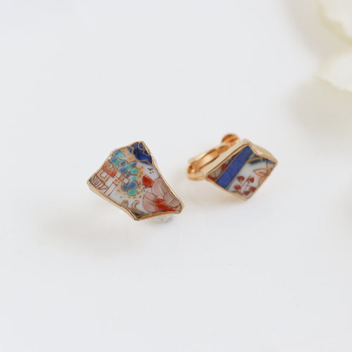 古伊万里 金継ぎ ネジバネ式 イヤリング 伝統工芸 a23 イヤリング