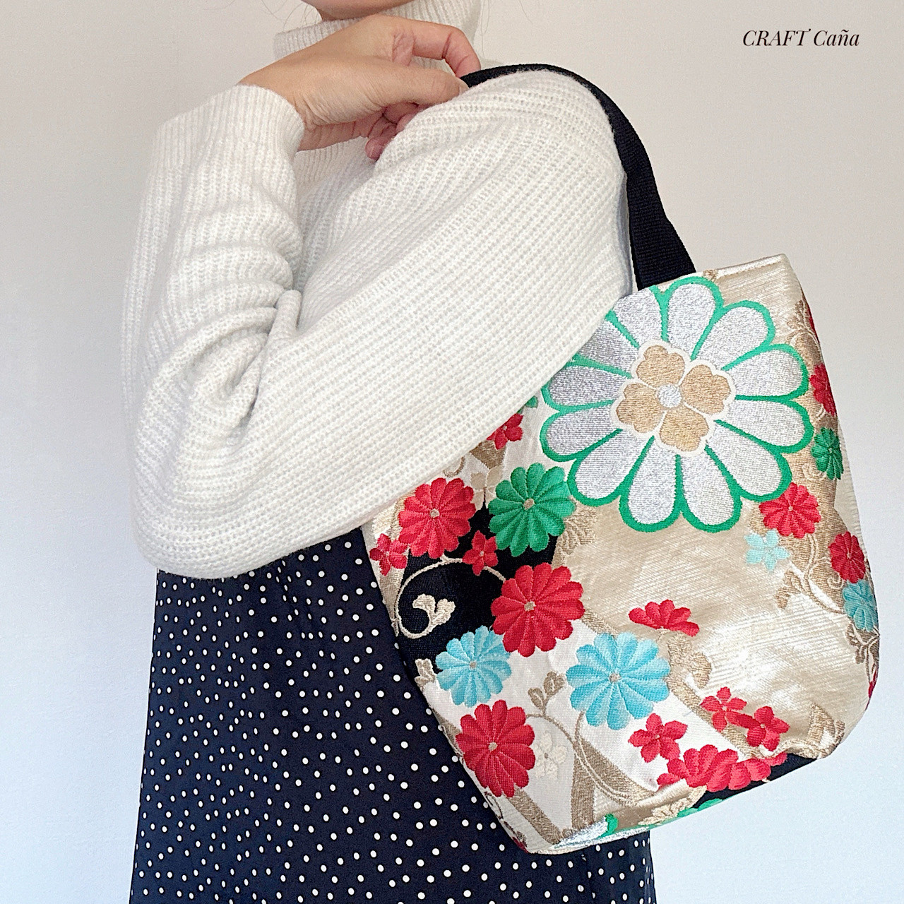 着物リメイクバッグ(花紋ゴールド) バケツ型トート　丸底バッグ　【送料無料】