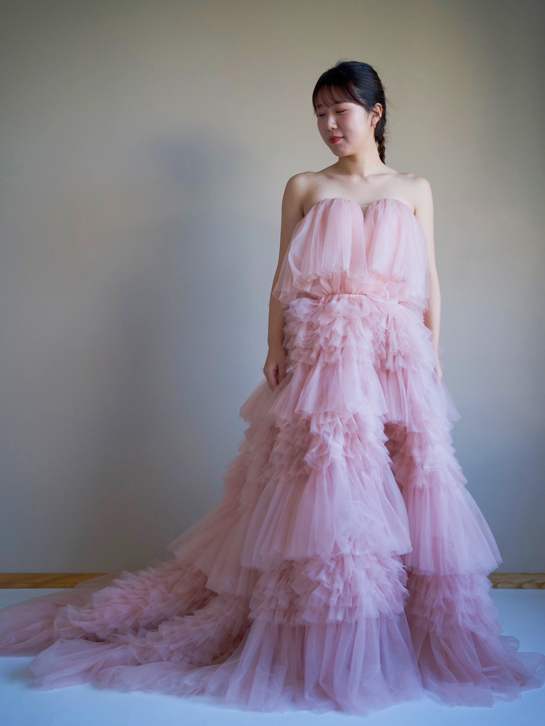 人気上昇！ 韓国風カラードレス　もこもこチュールドレス　ボリュームたっぷり　ベアトップ　色オーダー可