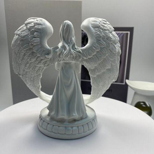 天使のキャンドルホルダー 　　( 樹脂製 ) 天使のキャンドルホルダー キャンドルスタンド 天使の置き物