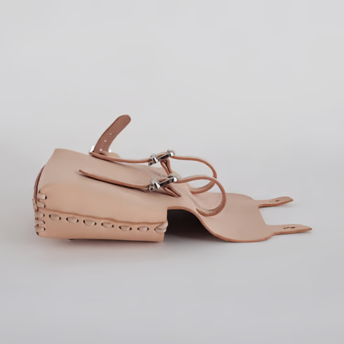 ハンドメイドレザー自転車フレームツールバッグ – アシンメトリー