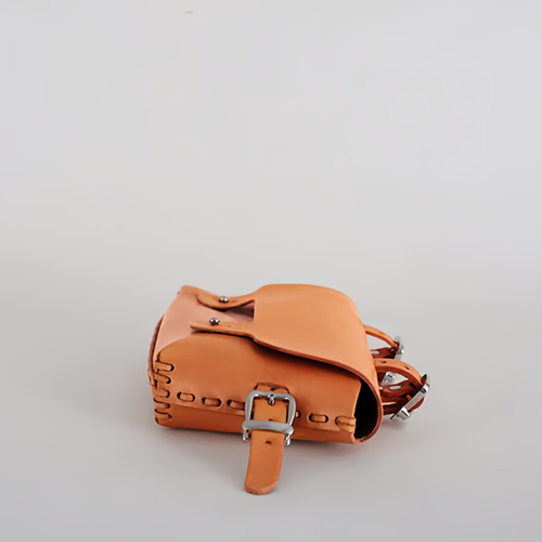 ハンドメイドレザー自転車フレームツールバッグ – アシンメトリー