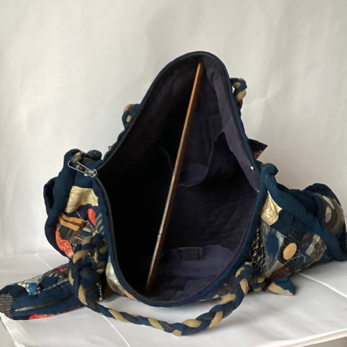 古布と剣道着で作ったパッチワークのボストンバックです。 古布と剣道着で作ったパッチワークのボストンバックです。 古布