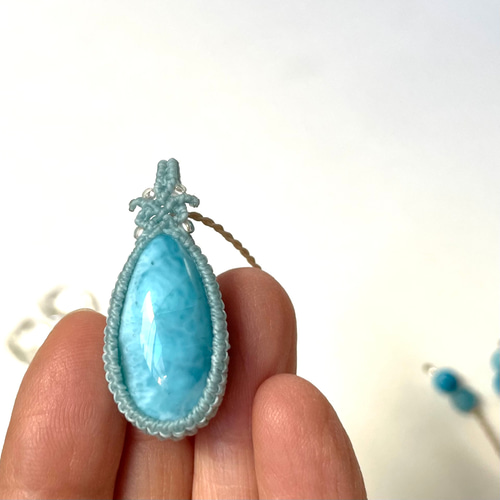 極上ブルー！ラリマーの天然石♪ マクラメ編みネックレス 輝きのひと粒♪極上ラリマーの天然石マクラメ編みネックレス