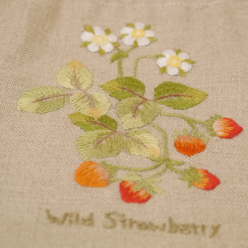手刺繍】巾着袋 フランス刺繍 ワイルドストロベリー 麻 巾着袋