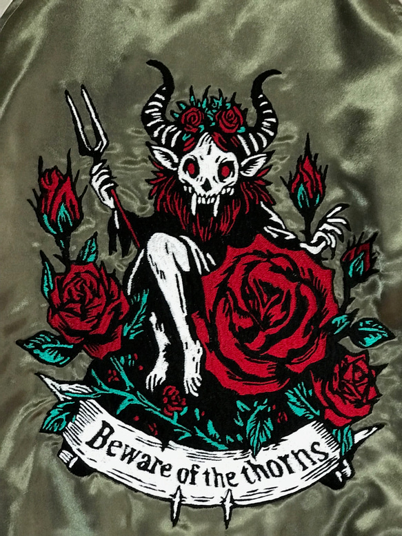 スカジャン「どくろと薔薇」オリジナルデザイン・ミシン刺繍（Lサイズ