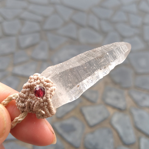 ヒマラヤ水晶 ガネッシュヒマール ＊ マクラメネックレス ペンダント23 ヒマラヤ水晶 ガネッシュヒマール ＊ マクラメペンダント ネックレス