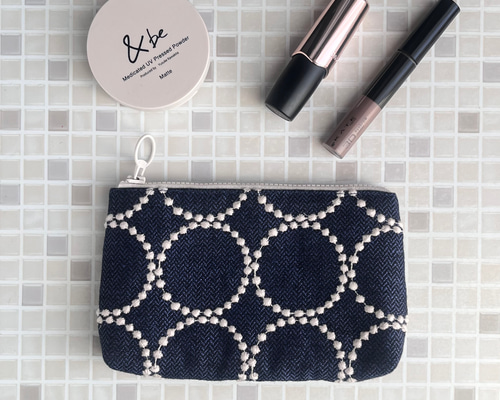 mina perhonen tambourine ポーチ ネイビー ミナペルホネン の刺繍生地