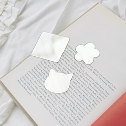 レア機種にも対応！手帳型スマホケース『うさぎとミントグリーンの庭 』milky white flowers全機種注文可◎ 10枚目の画像