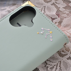 レア機種にも対応！手帳型スマホケース『うさぎとミントグリーンの庭 』milky white flowers全機種注文可◎ 12枚目の画像