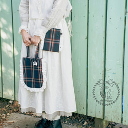 たっぷりフリルの乙女なトートバッグ【チェック&ウサギ】 14枚目の画像