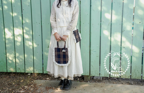 たっぷりフリルの乙女なトートバッグ【チェック&ウサギ】 3枚目の画像