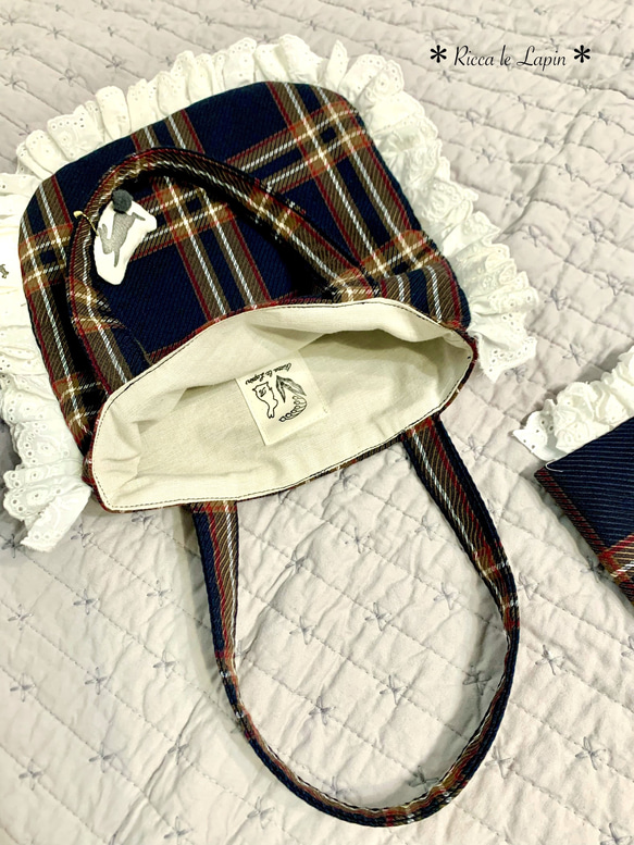 たっぷりフリルの乙女なトートバッグ【チェック&ウサギ】 10枚目の画像