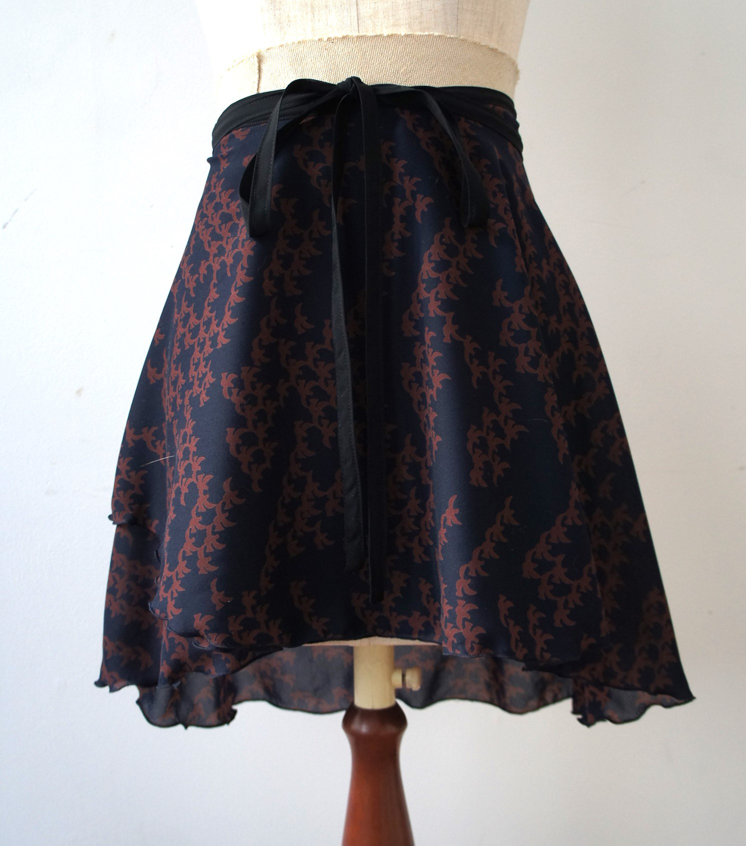 バレエ　ラップスカート[渡り鳥・ネイビー45-126] L164migratorybirdnavy