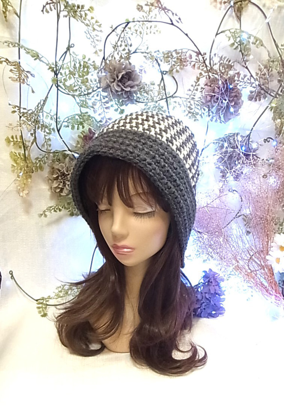 ニット帽 ニットキャップ 帽子 グレー　手編みちどり格子 小顔効果　 2枚目の画像