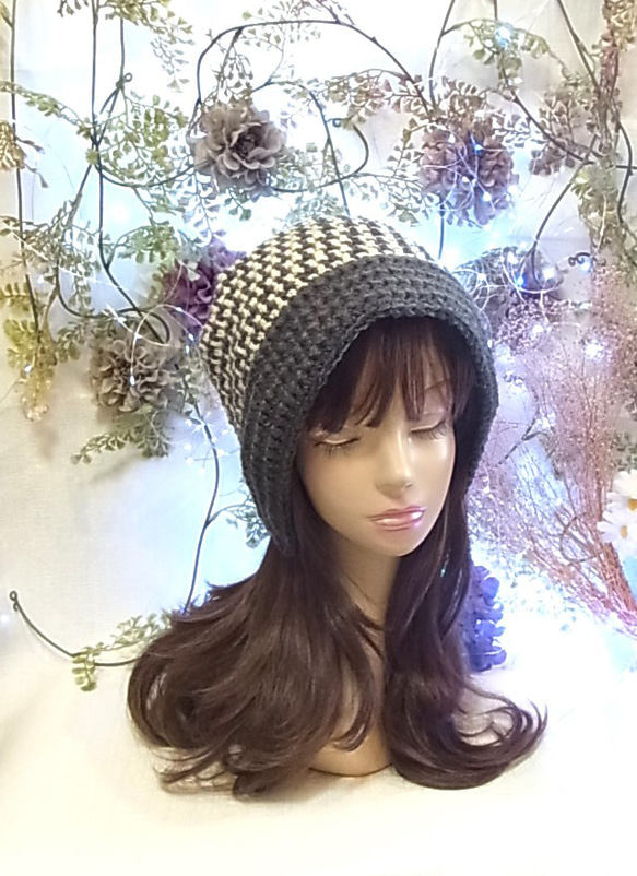 ニット帽 ニットキャップ 帽子 グレー　手編みちどり格子 小顔効果　 5枚目の画像