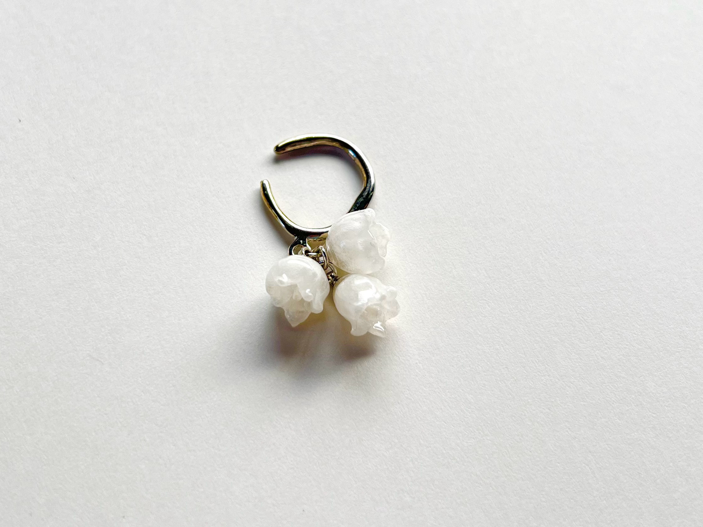 本物のお花 すずらん 3輪のイヤーカフ♢silver 【※受注制作】納期約20日