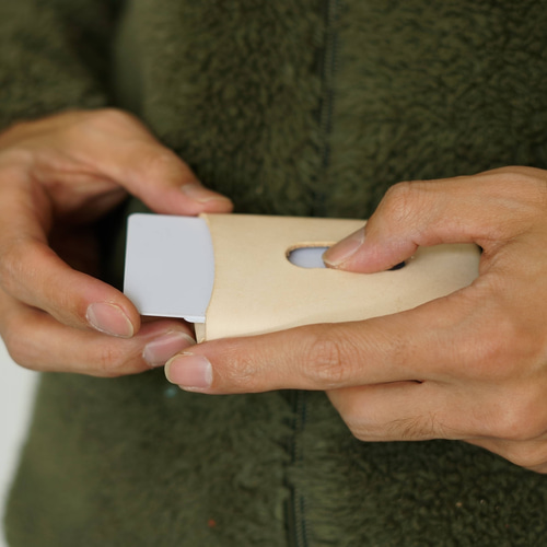 本革レザーキーケース AirTagエアタグ カードも収納可能 選べる