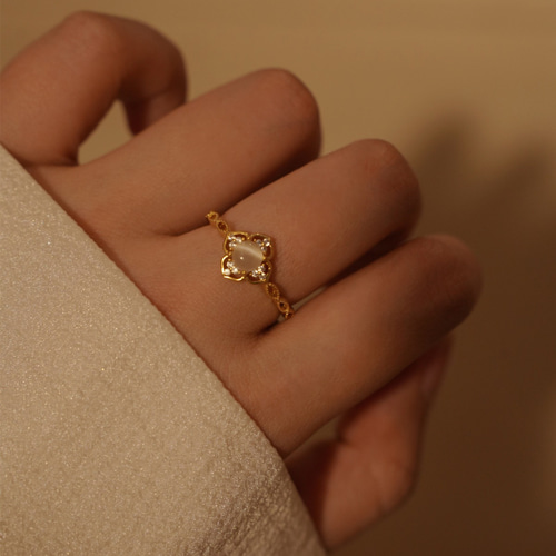 フランス風ラグジュアリーキャッツアイ リング ゴールド 指輪・リング