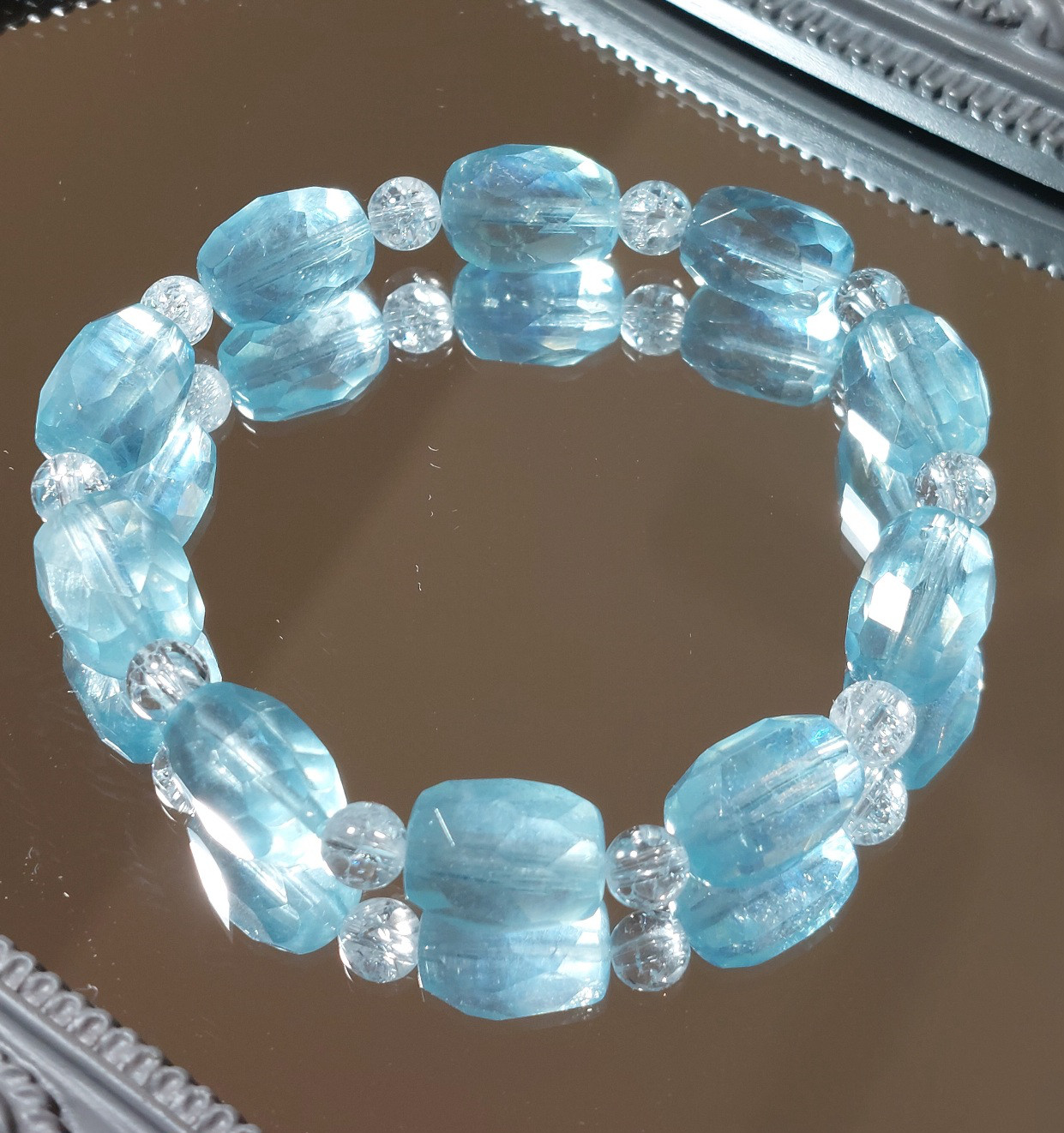 タンブルカットのアクアマリン✕クラック水晶