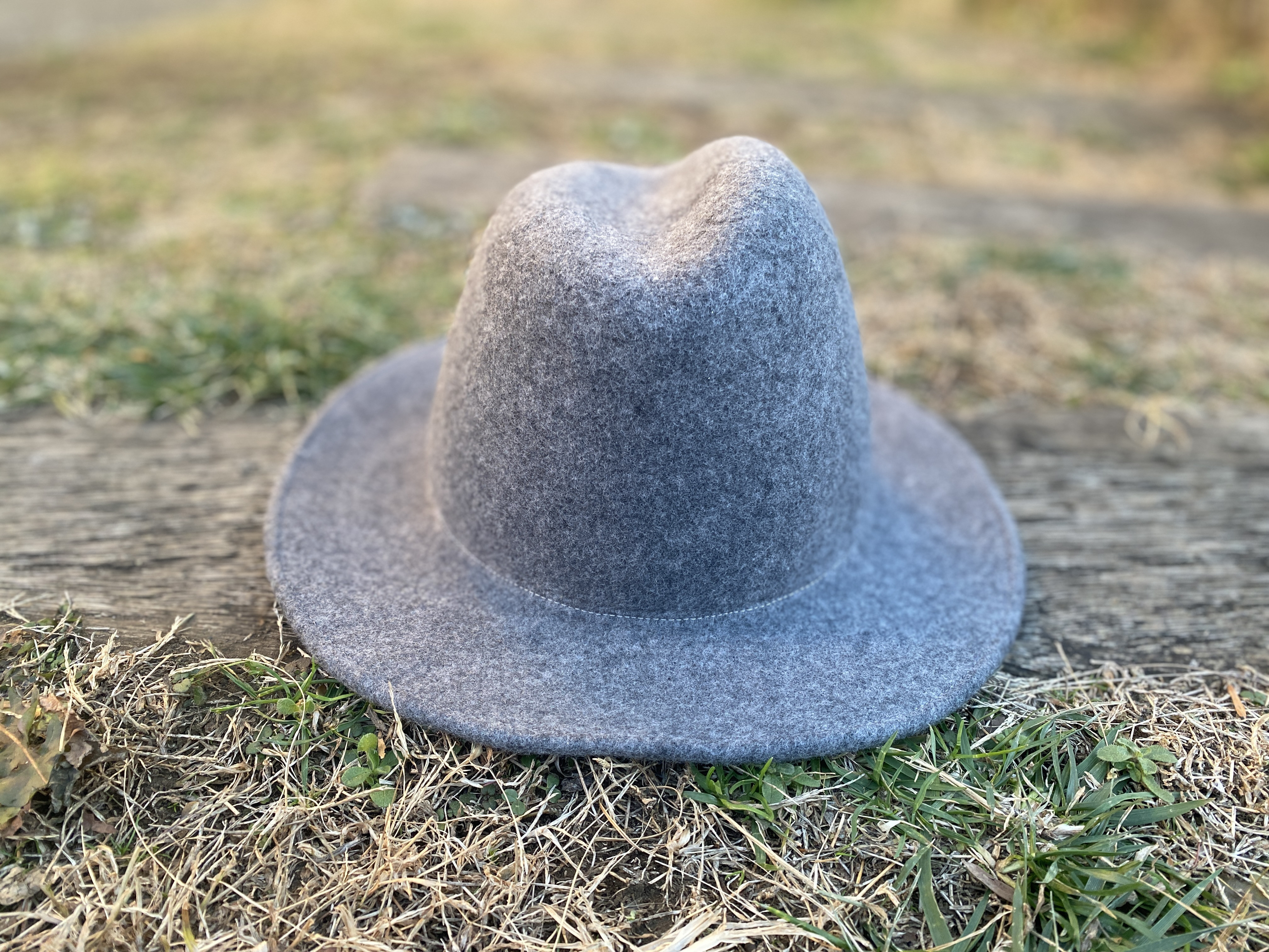 ふたこぶ木型で作った中折れハット