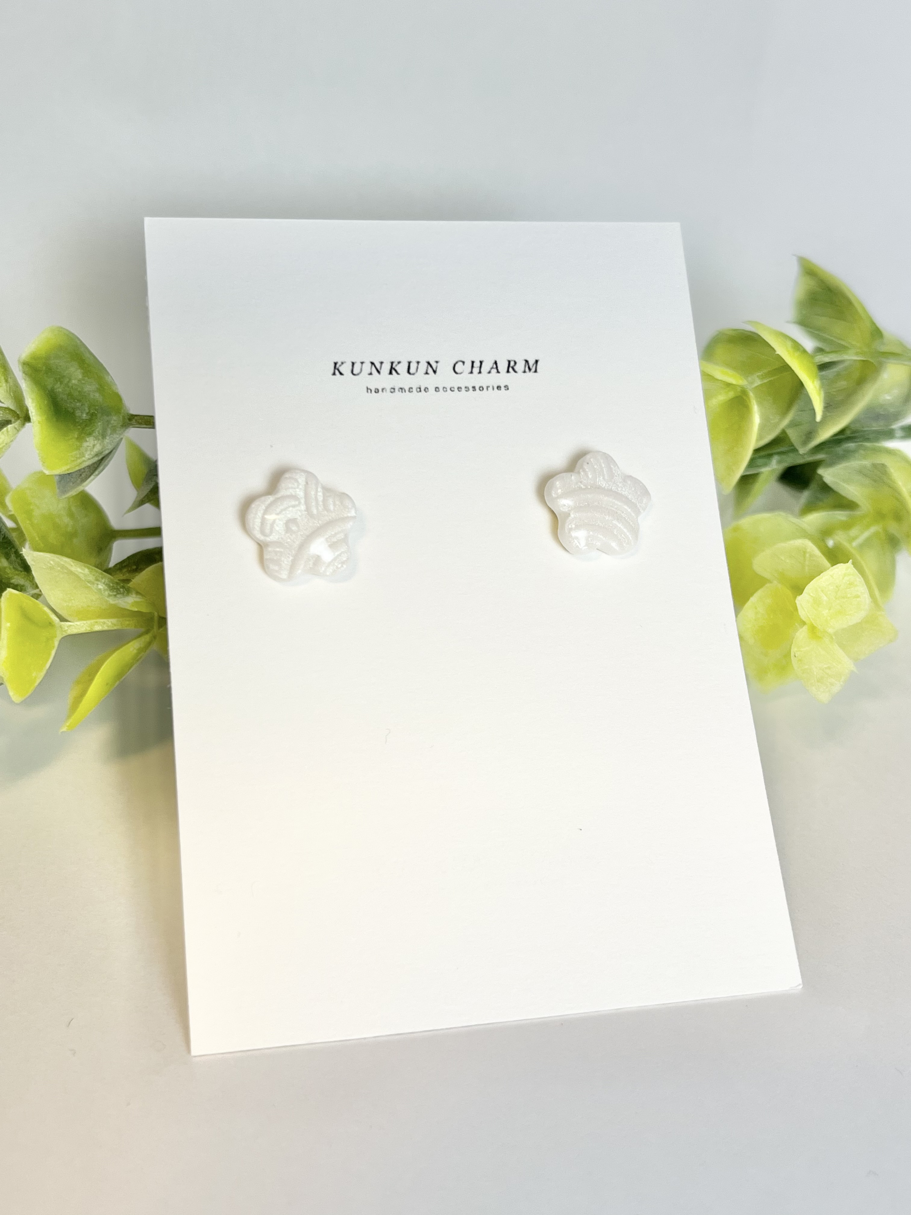 【ペットとお揃い】一粒花のイヤリング/ピアス & チャームセット【偏光・和柄】