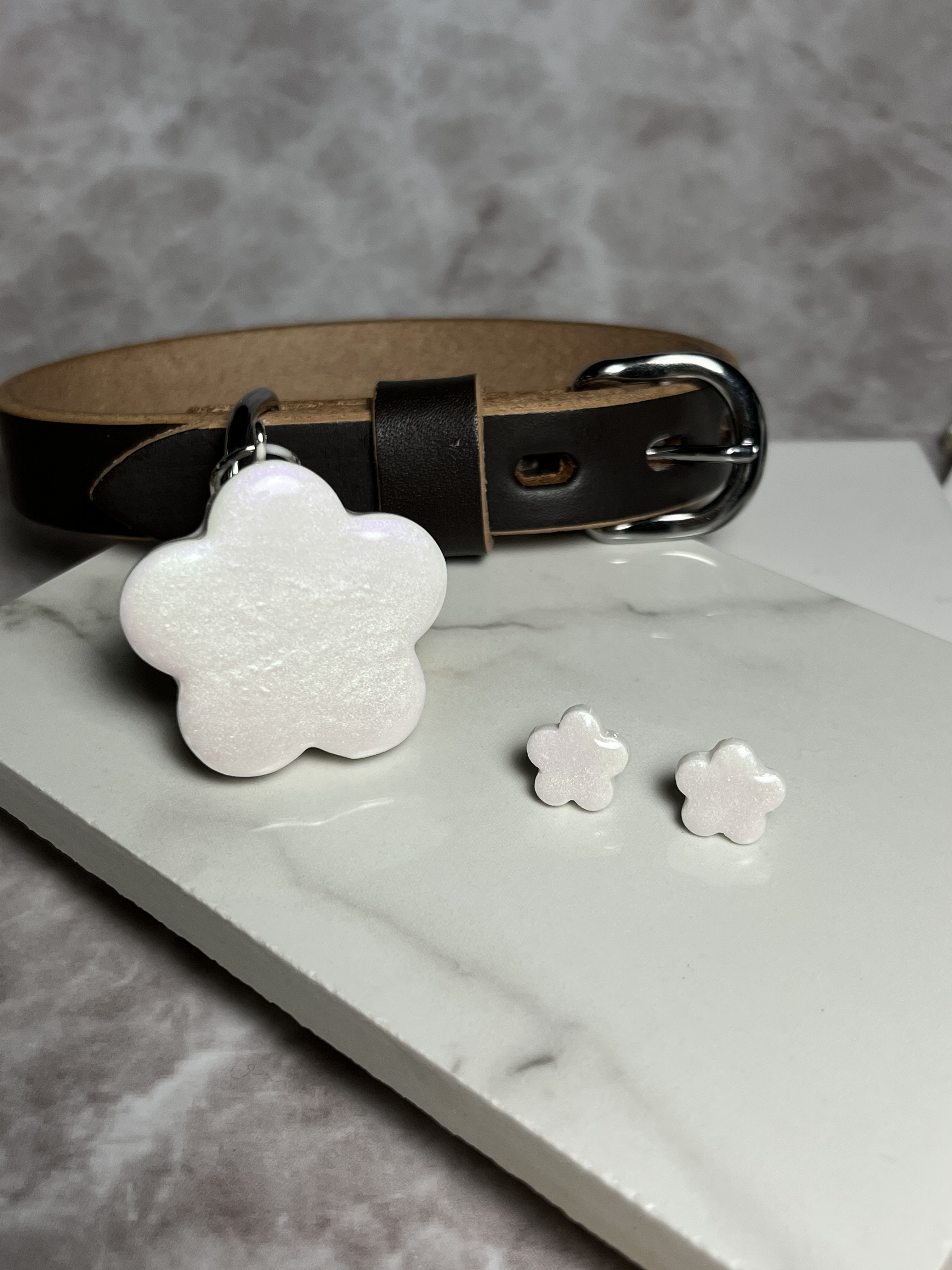 【ペットとお揃い】一粒花のイヤリング/ピアス & チャームセット【偏光・和柄】