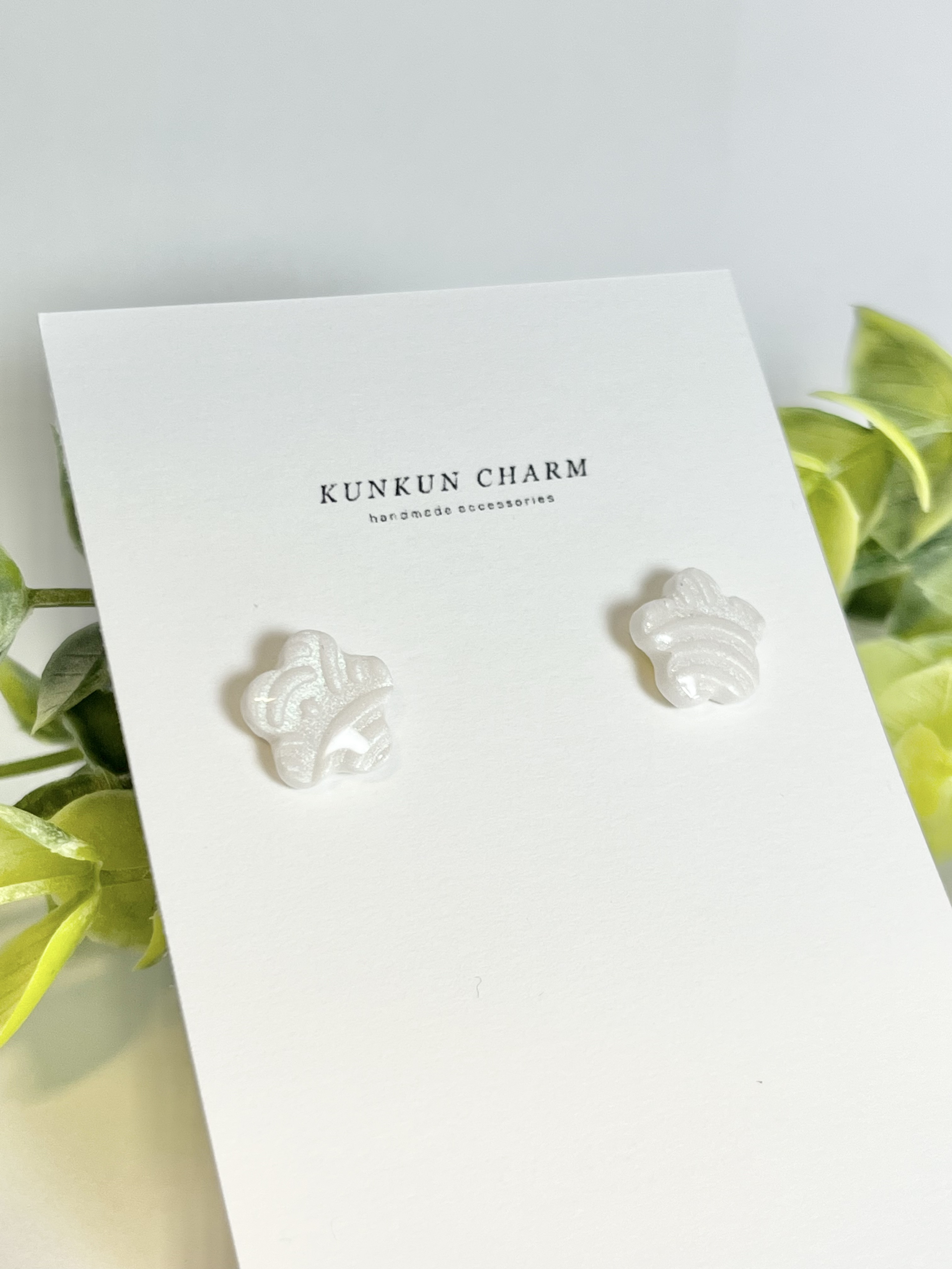 【ペットとお揃い】一粒花のイヤリング/ピアス & チャームセット【偏光・和柄】