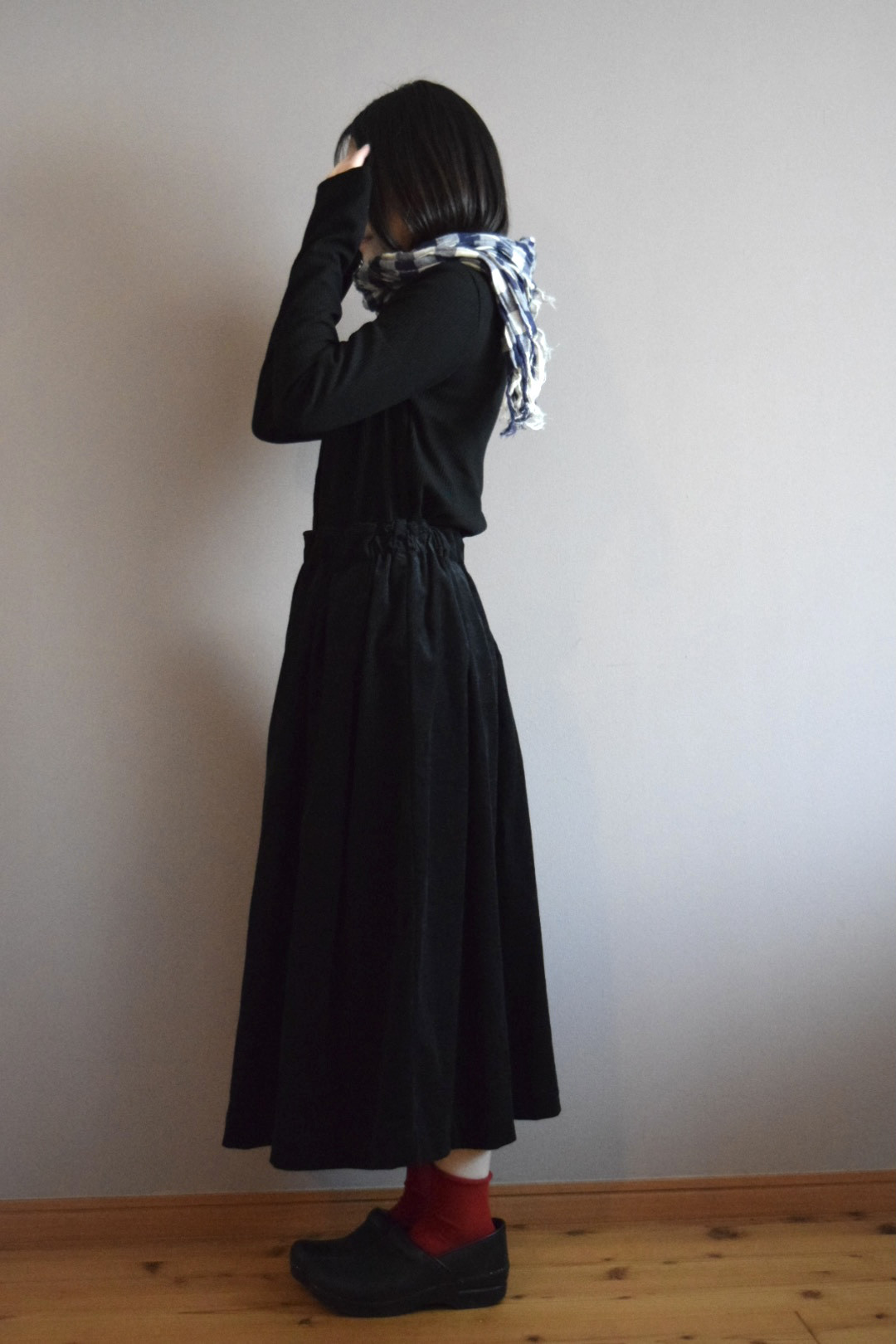 ふんわりタックギャザースカート　黒コーデュロイ