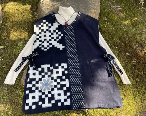 着物リメイク 絣のベスト Amazon.co.jp: 古布.藍染.絣.刺子.着物リメイク．ベスト