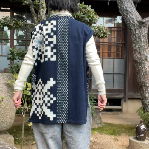 着物リメイク】脇リボンのベスト/藍染め/絣 ベスト 古布華 通販