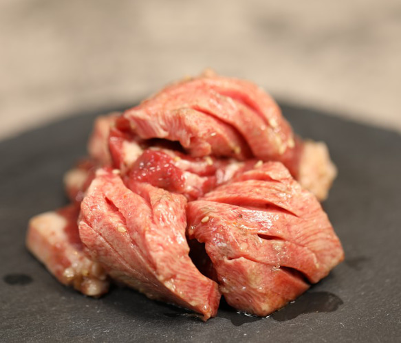 【父の日・プチギフトにも】お肉ソムリエ厳選牛タン3種食べ比べセット ・塩タンネギ包み・ワイルドタン元ステーキ・旨辛タン 7枚目の画像