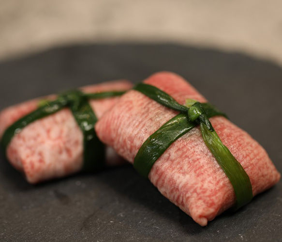 【父の日・プチギフトにも】お肉ソムリエ厳選牛タン3種食べ比べセット ・塩タンネギ包み・ワイルドタン元ステーキ・旨辛タン 4枚目の画像