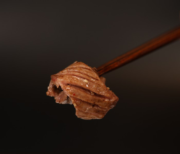 【父の日・プチギフトにも】お肉ソムリエ厳選牛タン3種食べ比べセット ・塩タンネギ包み・ワイルドタン元ステーキ・旨辛タン 8枚目の画像