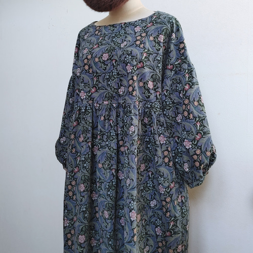 ウィリアムモリス コーデュロイ ギャザーワンピースfree B ワンピース