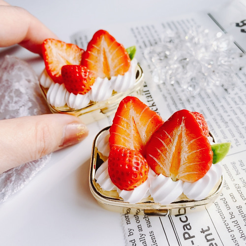 苺サンデーの朱肉 strawberry スイーツデコ フェイクスイーツ はんこ