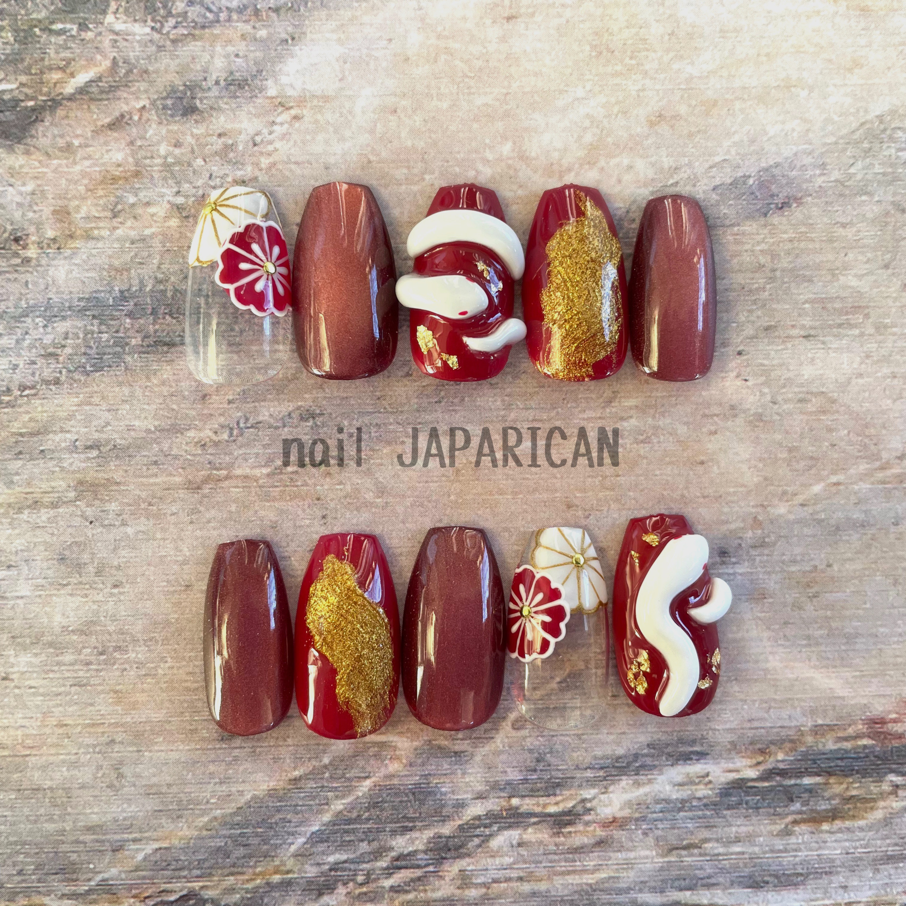 巳年・お正月ネイル