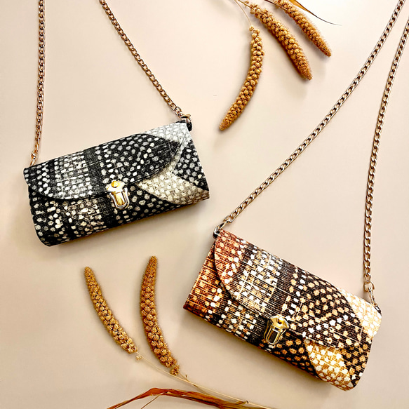Cerradoのショルダーバッグ イギリス生地Prestigious Textiles スマホポシェット　ミニショルダー 2枚目の画像