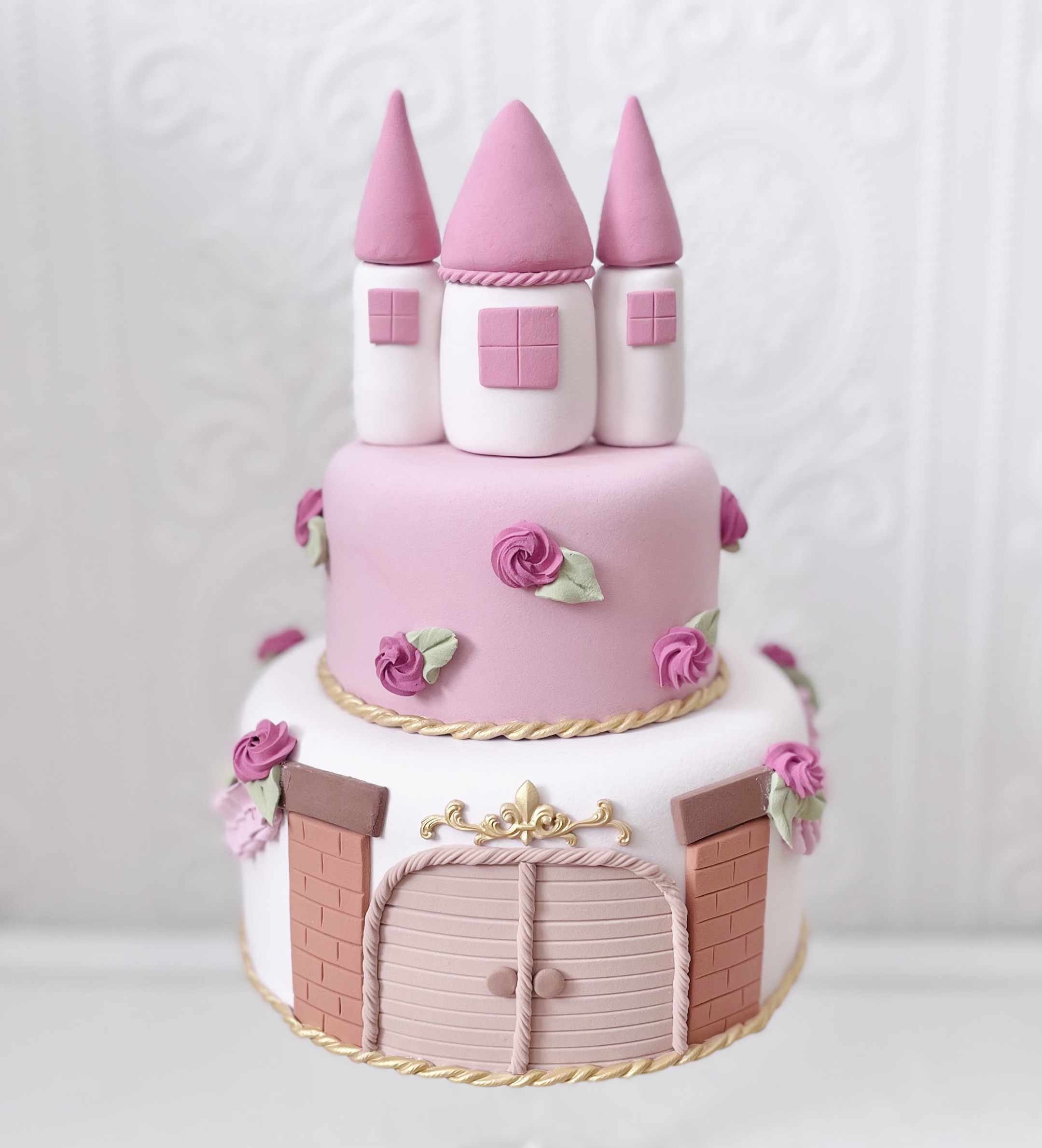 お城のクレイケーキ✳︎モカピンク＊フェイクケーキ＊推しケーキ＊ウェディングケーキ＊バースデー